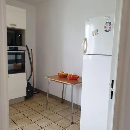 Apartment Entier Dans Maison 91 *