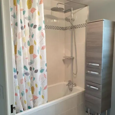 Entier Dans Maison 91 Apartment Villejust